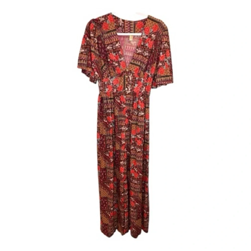 Elegant Floral Pajama Set in Red and Brown